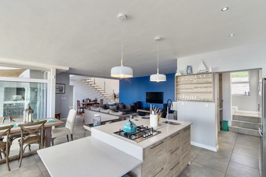 4 Bedroom Property for Sale in Yzerfontein Western Cape